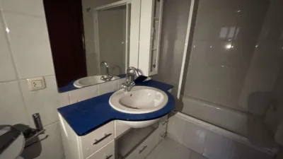 Piso en venta en Calle de Asturias, 10, cerca de Travesía de Vigo, Fátima-Travesía de Vigo-San Xoán (Distrito Casco Urbano. Vigo) de 234.000 €