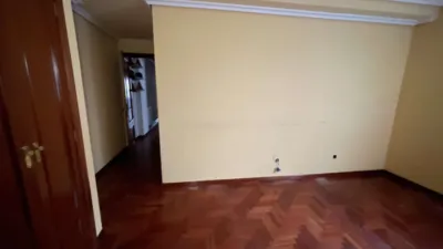 Piso en venta en Calle de Asturias, 10, cerca de Travesía de Vigo, Fátima-Travesía de Vigo-San Xoán (Distrito Casco Urbano. Vigo) de 234.000 €