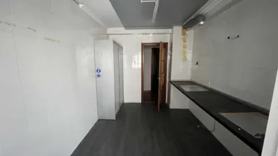 Piso en venta en Calle de Asturias, 10, cerca de Travesía de Vigo, Fátima-Travesía de Vigo-San Xoán (Distrito Casco Urbano. Vigo) de 234.000 €