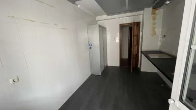 Piso en venta en Calle de Asturias, 10, cerca de Travesía de Vigo, Fátima-Travesía de Vigo-San Xoán (Distrito Casco Urbano. Vigo) de 234.000 €