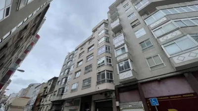 Piso en venta en Calle de Asturias, 10, cerca de Travesía de Vigo, Fátima-Travesía de Vigo-San Xoán (Distrito Casco Urbano. Vigo) de 234.000 €