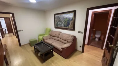 Piso en venta en Calle del Conde de Torrecedeira, cerca de Camino Camilo Tuche, Berbés-Peritos (Distrito Casco Urbano. Vigo) de 275.000 €