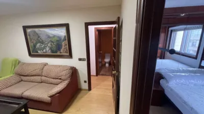 Piso en venta en Calle del Conde de Torrecedeira, cerca de Camino Camilo Tuche, Berbés-Peritos (Distrito Casco Urbano. Vigo) de 275.000 €