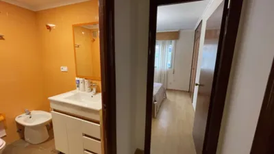 Piso en venta en Calle del Conde de Torrecedeira, cerca de Camino Camilo Tuche, Berbés-Peritos (Distrito Casco Urbano. Vigo) de 275.000 €