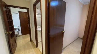 Piso en venta en Calle del Conde de Torrecedeira, cerca de Camino Camilo Tuche, Berbés-Peritos (Distrito Casco Urbano. Vigo) de 275.000 €