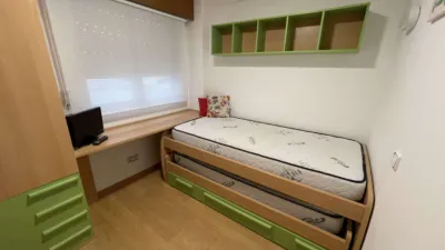 Piso en venta en Calle del Conde de Torrecedeira, cerca de Camino Camilo Tuche, Berbés-Peritos (Distrito Casco Urbano. Vigo) de 275.000 €