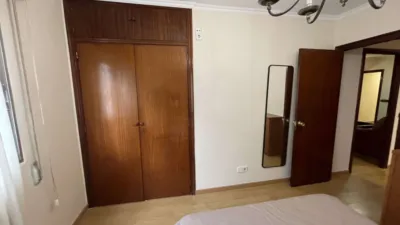 Piso en venta en Calle del Conde de Torrecedeira, cerca de Camino Camilo Tuche, Berbés-Peritos (Distrito Casco Urbano. Vigo) de 275.000 €