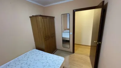 Piso en venta en Calle del Conde de Torrecedeira, cerca de Camino Camilo Tuche, Berbés-Peritos (Distrito Casco Urbano. Vigo) de 275.000 €