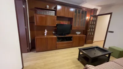 Piso en venta en Calle del Conde de Torrecedeira, cerca de Camino Camilo Tuche, Berbés-Peritos (Distrito Casco Urbano. Vigo) de 275.000 €