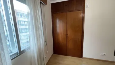 Piso en venta en Calle del Conde de Torrecedeira, cerca de Camino Camilo Tuche, Berbés-Peritos (Distrito Casco Urbano. Vigo) de 275.000 €