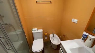 Piso en venta en Calle del Conde de Torrecedeira, cerca de Camino Camilo Tuche, Berbés-Peritos (Distrito Casco Urbano. Vigo) de 275.000 €