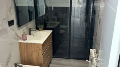 Piso en venta en Avenida de Buenos Aires, Teis (Vigo) de 229.000 €