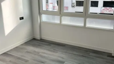 Piso en venta en Avenida de Buenos Aires, Teis (Vigo) de 229.000 €