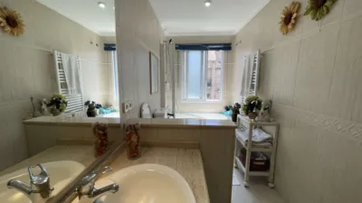 Piso en venta en Avenida de Madrid, Praza España-Zona Corte Inglés (Distrito Casco Urbano. Vigo) de 350.000 €