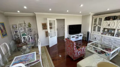 Piso en venta en Avenida de Madrid, Praza España-Zona Corte Inglés (Distrito Casco Urbano. Vigo) de 350.000 €