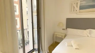 Piso en alquiler en Calle de la Marina, 5, Centro (San Sebastián - Donostia) de 4.100 €<span>/mes</span>