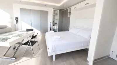 Studio in Carrer del Garbí photo 6