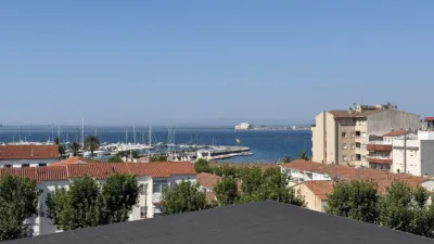 Penthouse on Carrer del Cap Norfeu photo 4