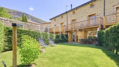 Casa adosada en venta en Calle Rue de La Riberole, Latour-de-Carol de 452.000 €