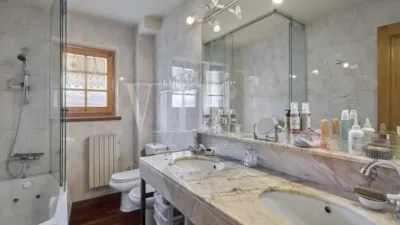 Casa adosada en venta en Carrer d'Oceja, Vilallobent (Puigcerdà) de 740.000 €