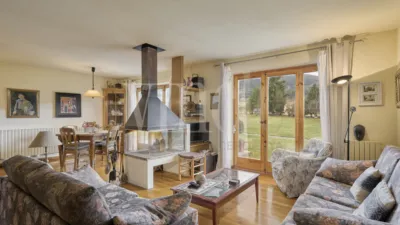 Casa adosada en venta en Carrer d'Oceja, Vilallobent (Puigcerdà) de 740.000 €