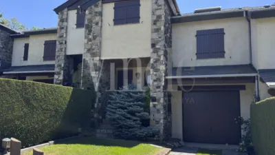 Casa adosada en venta en Urbanización Els Balcons Dòsseja, Osséja de 450.000 €