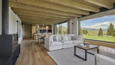 House on Carrer Cerdanya photo 8