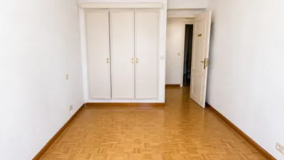 Apartment on Avenida del General Perón photo 3
