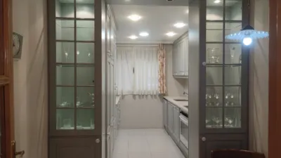 Piso en alquiler en Calle del General Vara de Rey, cerca de Calle de Leopoldo Calvo Sotelo, Centro (Logroño) de 1.300 €<span>/mes</span>