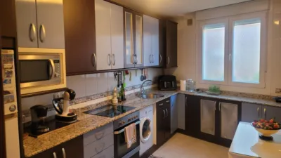 Apartamento en venta en Calle de Luis Ortún, Villamediana de Iregua de 140.000 €