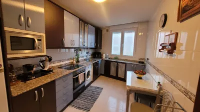 Apartamento en venta en Calle de Luis Ortún, Villamediana de Iregua de 140.000 €