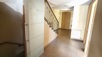 Semi-detached house on Carrer de Francesc Català Roca photo 9