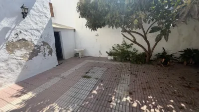 House on Mondéjar Street photo 2