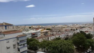 Apartment on Avenida de los Reales photo 3