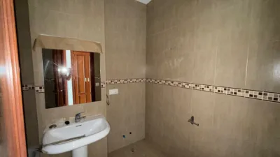 Apartment on Padre Miguel Roman Street photo 9