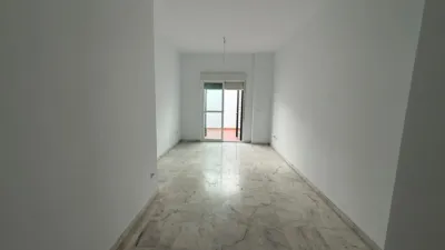 Apartment on Padre Miguel Roman Street photo 3
