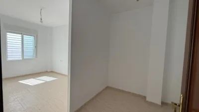 Apartment on Padre Miguel Roman Street photo 9