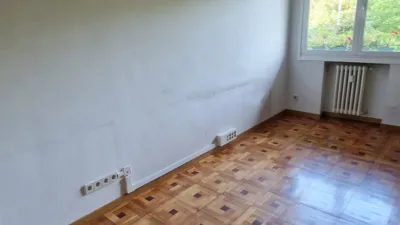 Apartment on Eustasio Amilibia Street photo 10