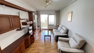Attic apartment on Avenida de Pamplona photo 19