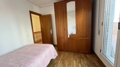 Attic apartment on Avenida de Pamplona photo 46