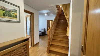 Attic apartment on Avenida de Pamplona photo 3