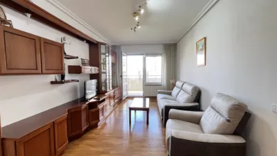 Attic apartment on Avenida de Pamplona photo 18