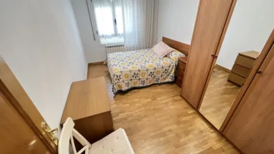 Attic apartment on Avenida de Pamplona photo 24