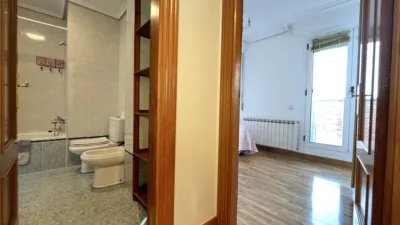 Attic apartment on Avenida de Pamplona photo 34