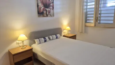 Apartamento en Carrer del Xaloc photo 25