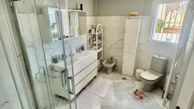 Chalet en venta en Calle de la Romántica, 1, Velilla (Almuñécar) de 630.000 €
