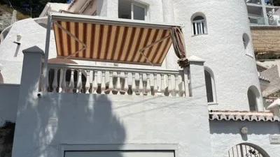 Chalet en venta en Calle de la Romántica, 1, Velilla (Almuñécar) de 630.000 €