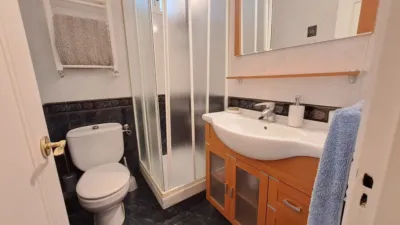 Piso en venta en Calle Lozoño, Otxarkoaga (Distrito Otxarkoaga-Txurdinaga. Bilbao) de 162.000 €