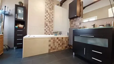 Piso en venta en Calle Iturribide, cerca de Calle Prim, Iturrialde (Distrito Ibaiondo. Bilbao) de 228.000 €