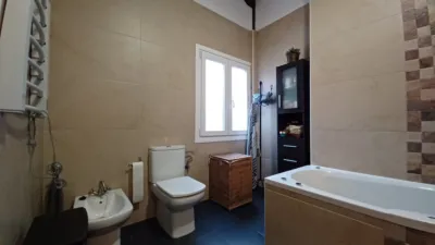 Piso en venta en Calle Iturribide, cerca de Calle Prim, Iturrialde (Distrito Ibaiondo. Bilbao) de 228.000 €